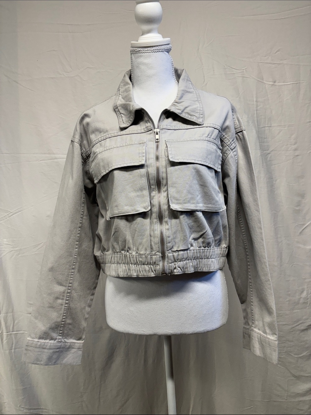 Streetwear Society Light Gray Cropped Utility Jacket